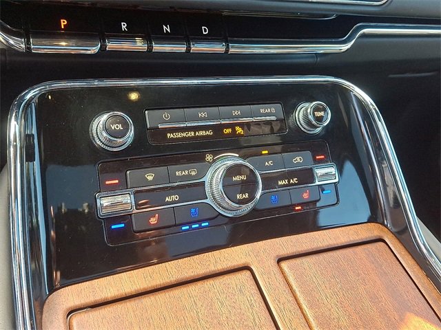 Used 2022 Lincoln Navigator Black Label image 15