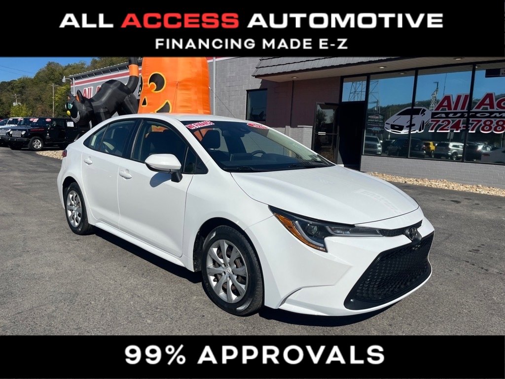Used 2021 Toyota Corolla LE image 2