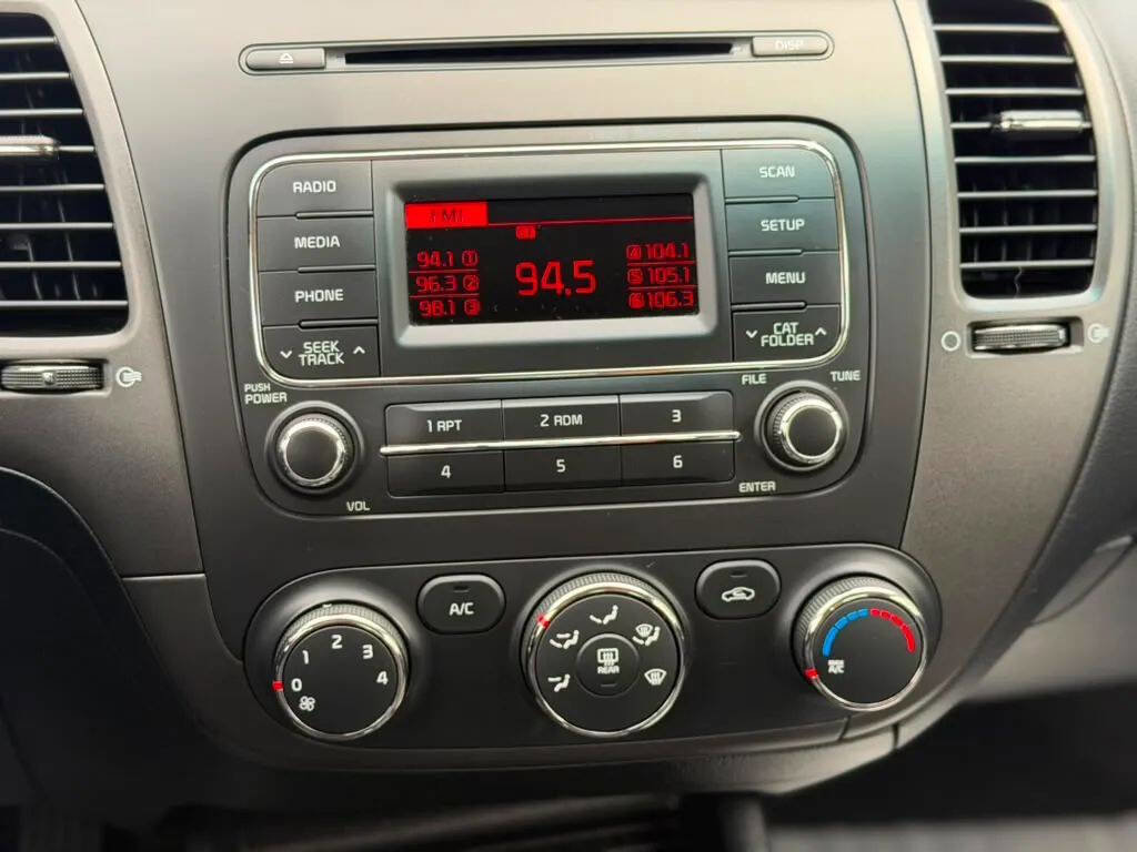 Used 2015 Kia Forte LX w/ Popular Package FWD image 13