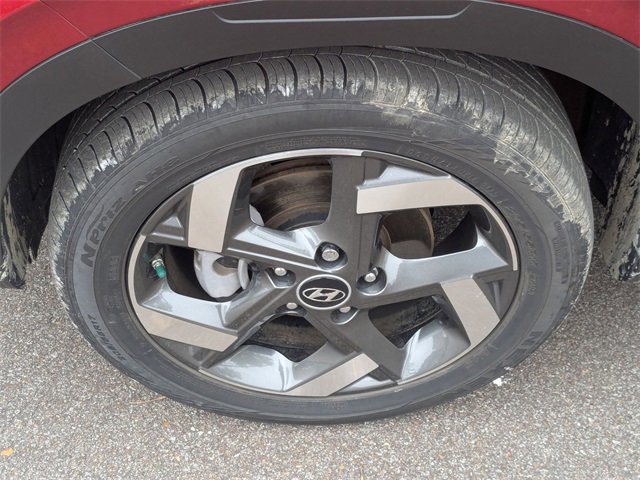 Used 2024 Hyundai Venue SEL image 9