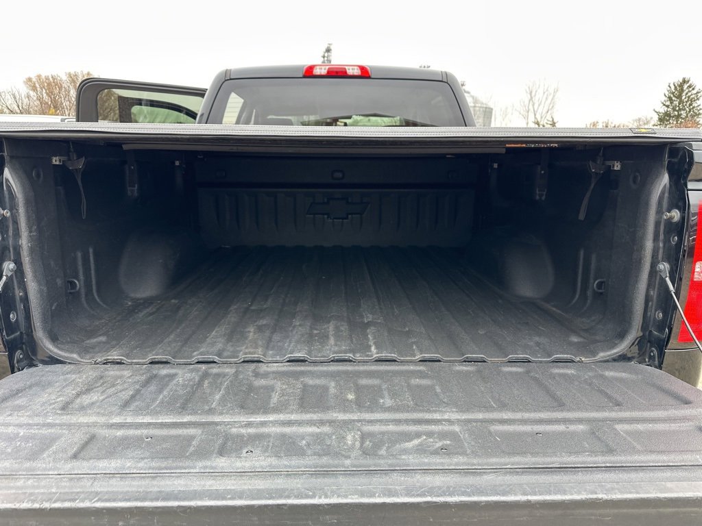 Used 2018 Chevrolet Silverado 1500 LT w/ All Star Edition image 28