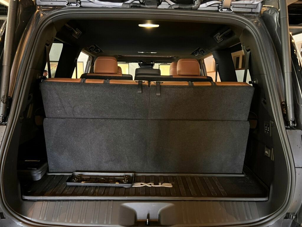 Used 2025 Lexus GX 550 w/ Accessory Package (31) image 11