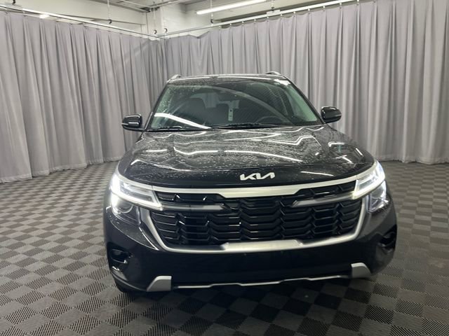 Certified 2024 Kia Seltos S image 3