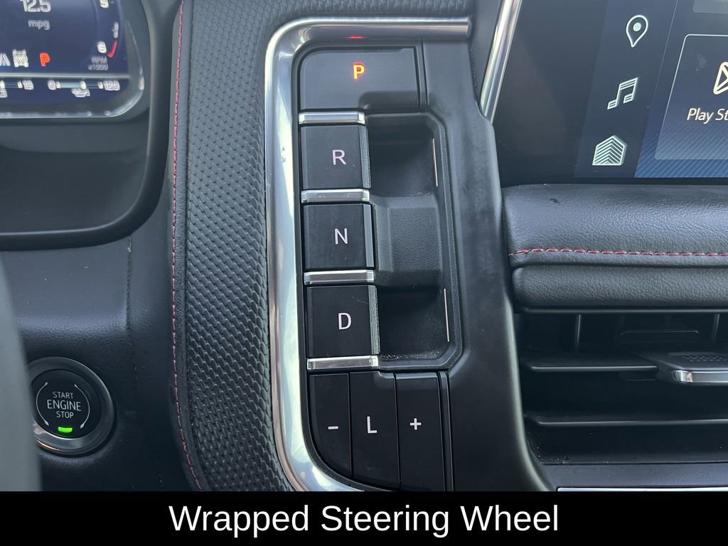 Used 2024 Chevrolet Suburban RST w/ Luxury Package image 23