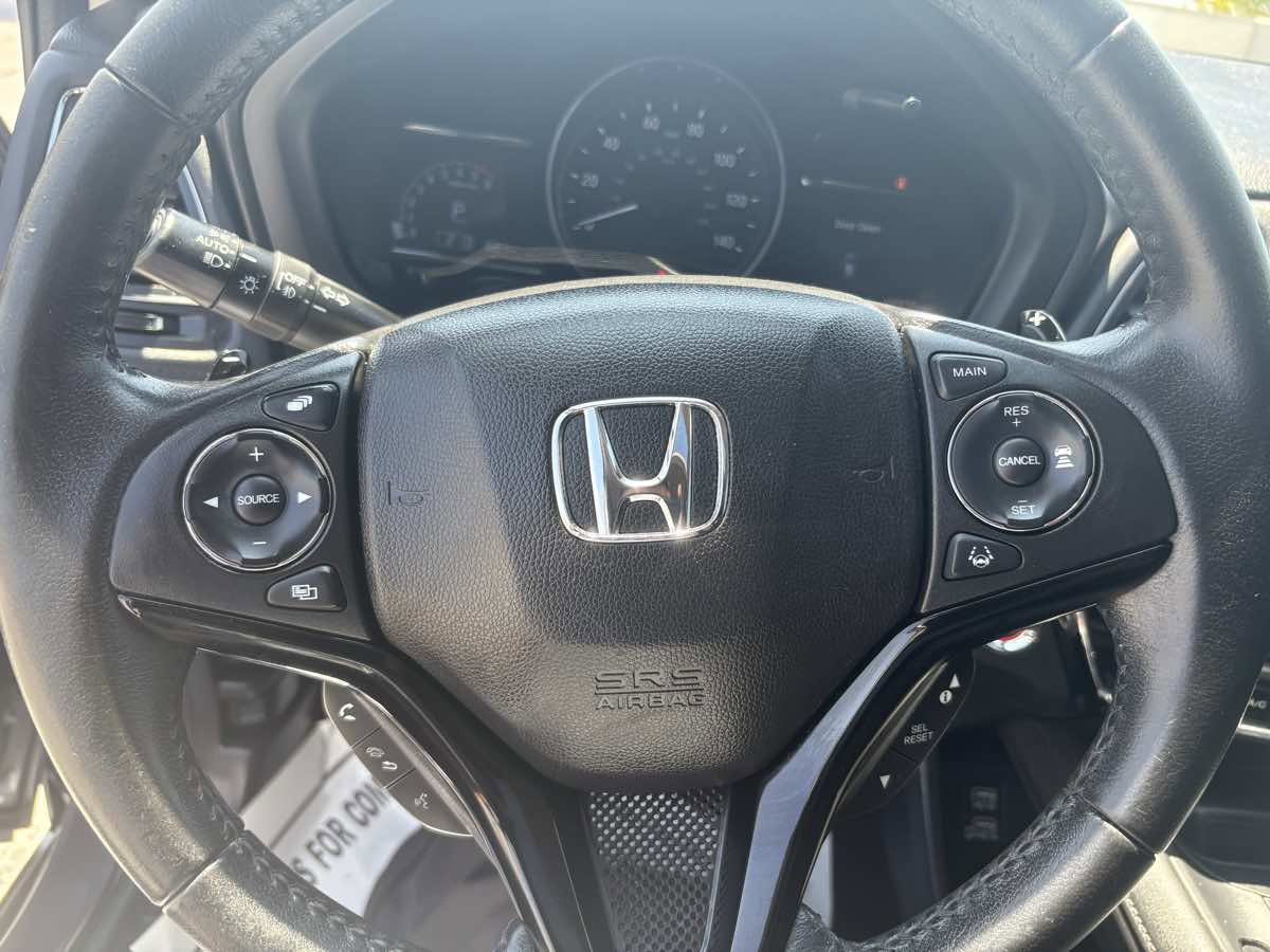 Used 2019 Honda HR-V Touring image 28