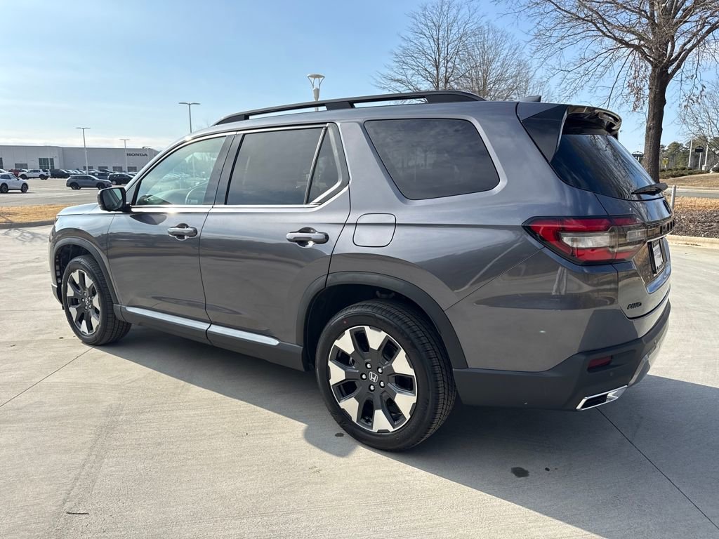 New 2026 Honda Pilot Touring image 5