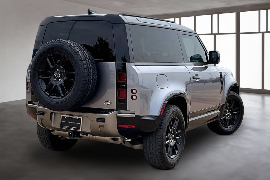 Used 2022 Land Rover Defender 90 X-Dynamic SE AWD/4WD image 2
