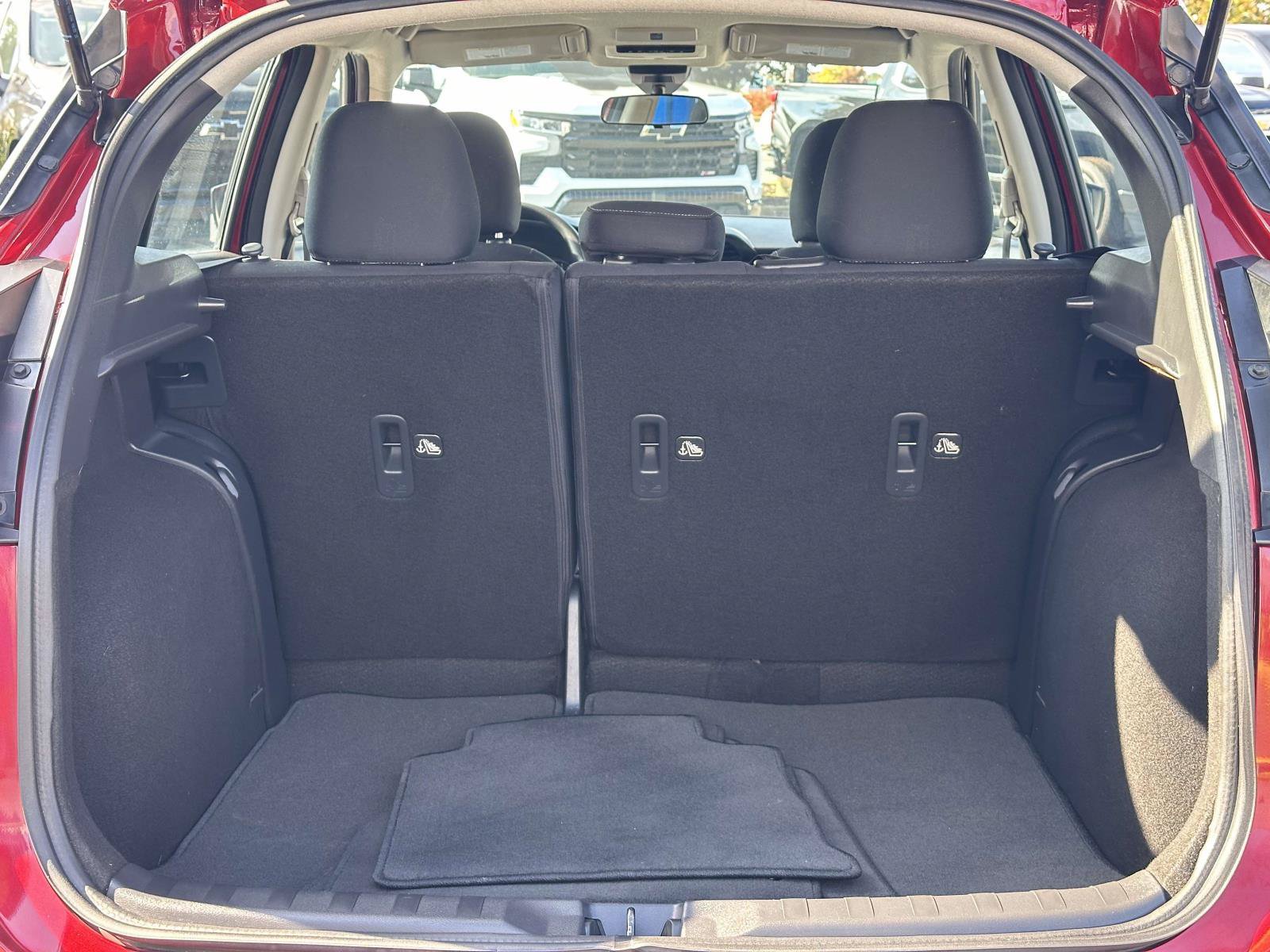 Used 2024 Nissan Kicks SV FWD image 26
