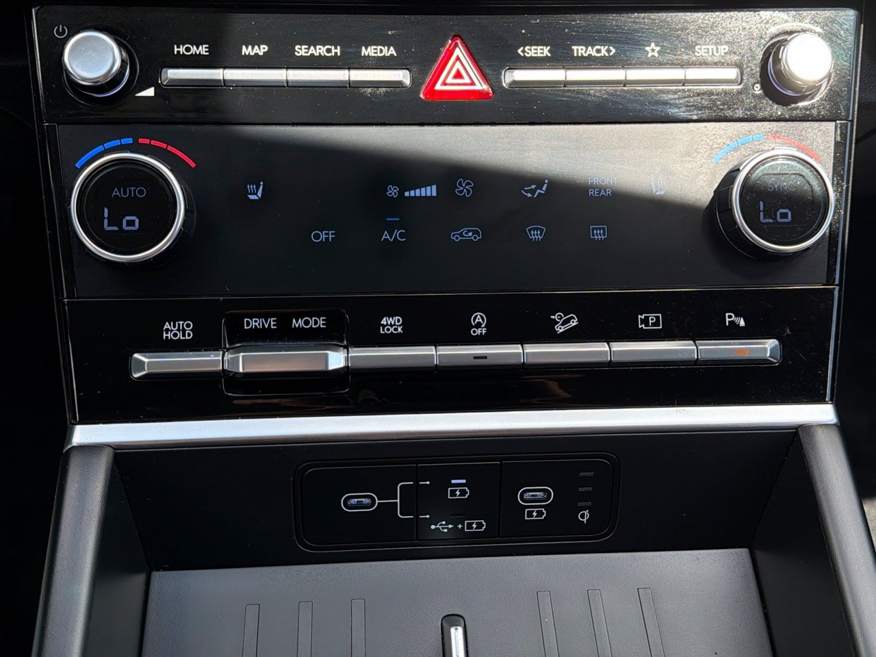 Certified 2025 Hyundai Santa Fe SEL AWD/4WD image 24
