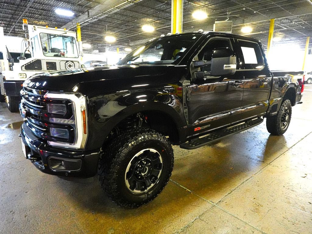 Certified 2025 Ford F350 Platinum w/ Tremor Off-Road Package AWD/4WD image 3