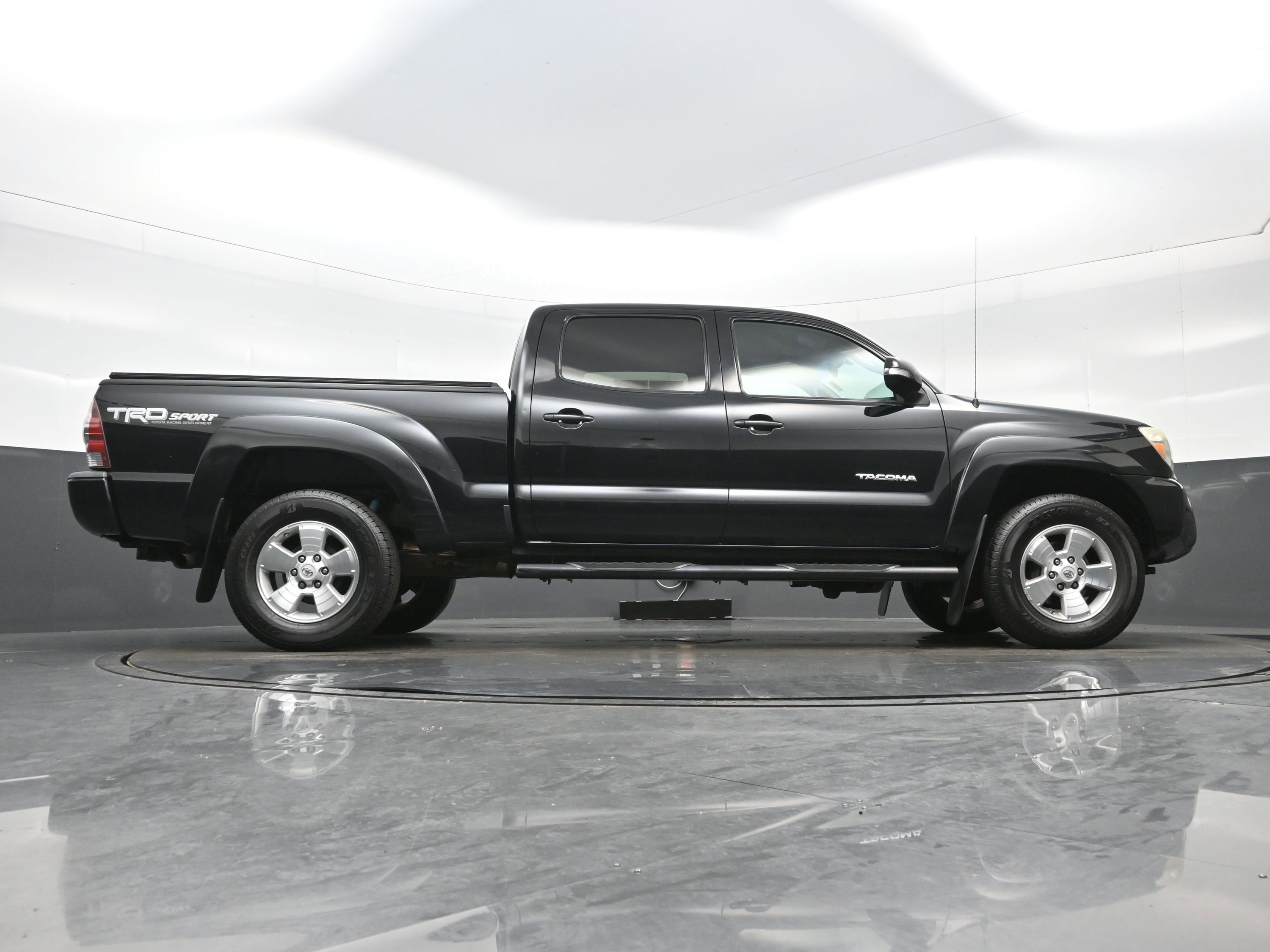 Used 2014 Toyota Tacoma 4x4 Double Cab w/ TRD Sport Package image 31