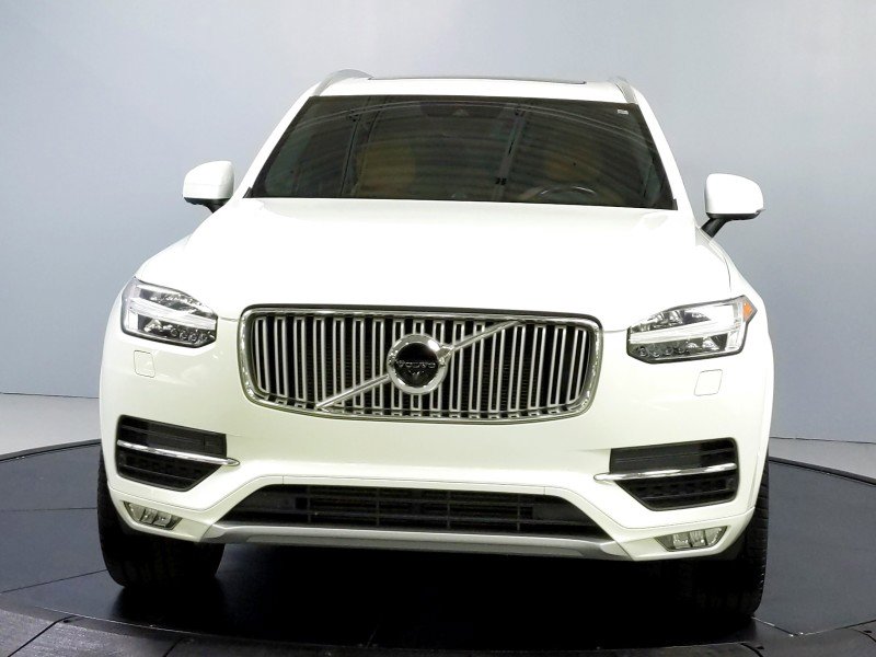 Used 2018 Volvo XC90 T6 Inscription w/ Convenience Package image 2
