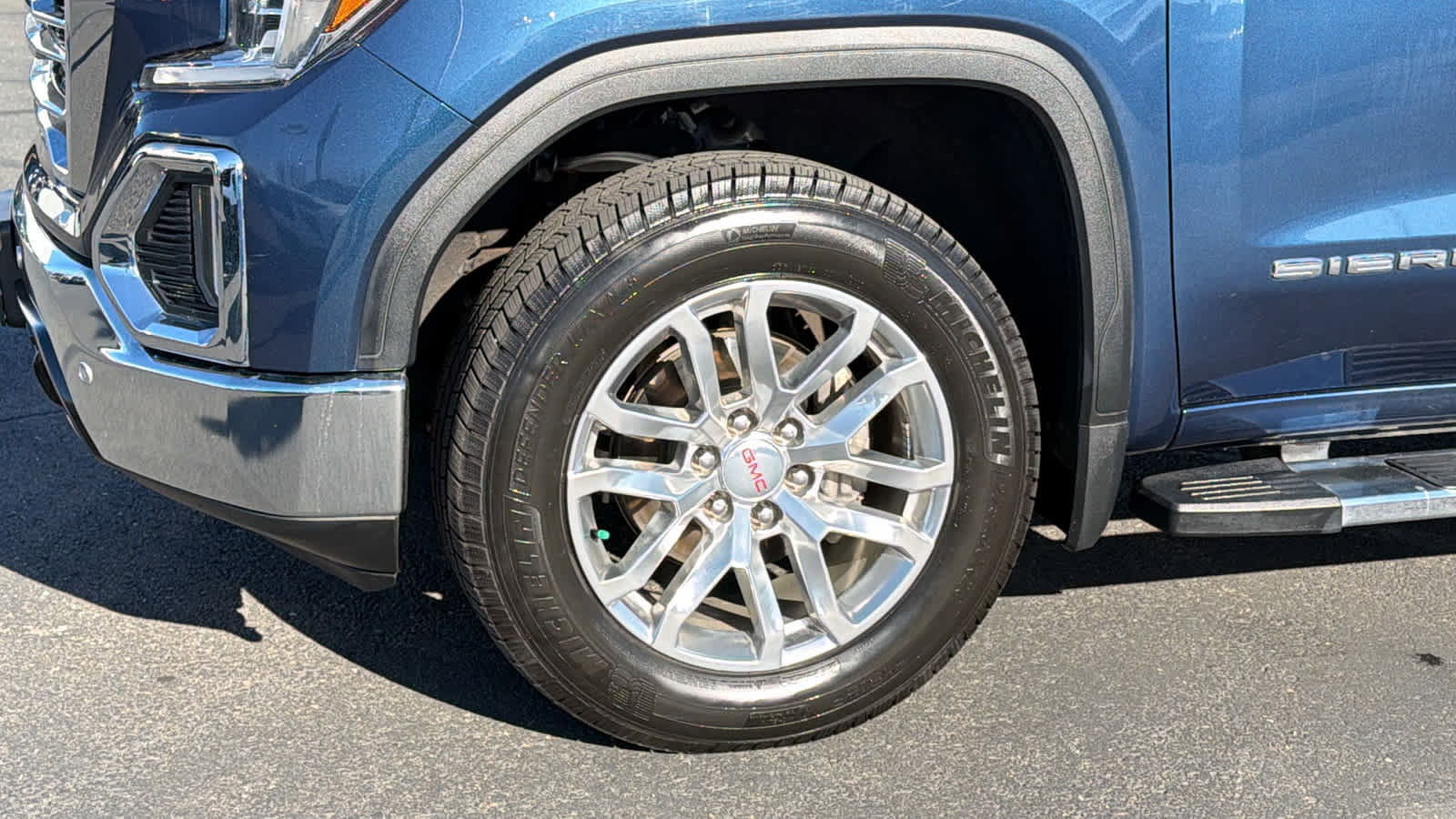 Used 2019 GMC Sierra 1500 SLT w/ SLT Premium Plus Package image 9