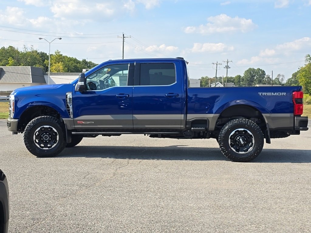 New 2026 Ford F250 4x4 Crew Cab Super Duty image 4