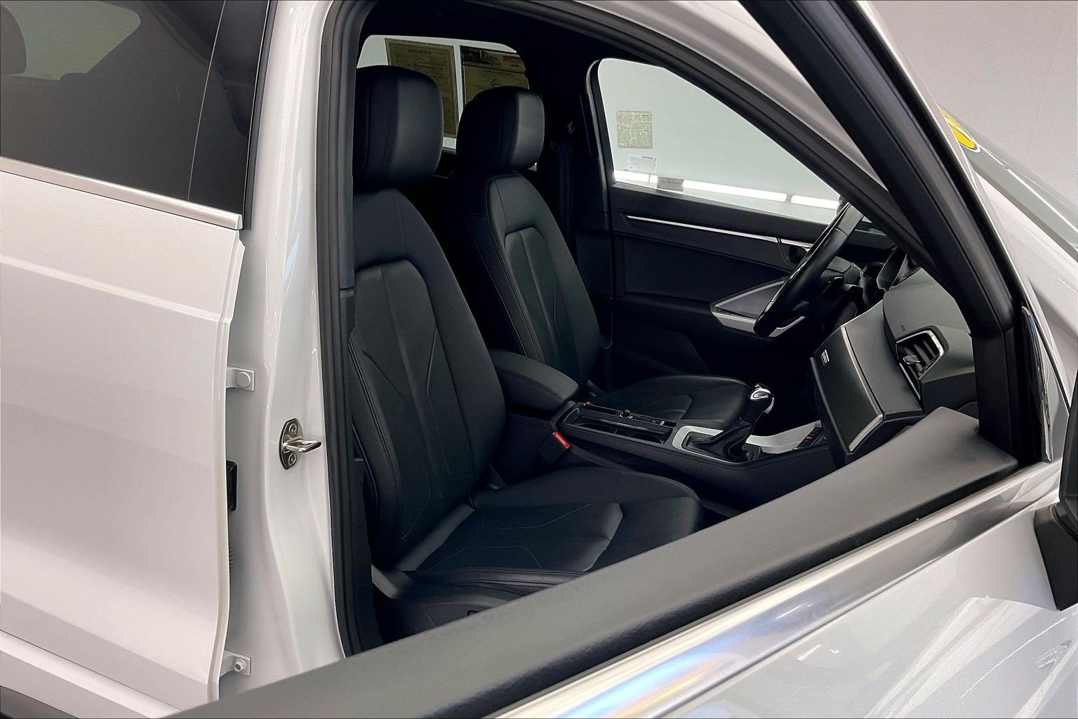 Used 2024 Audi Q3 2.0T Premium AWD/4WD image 6