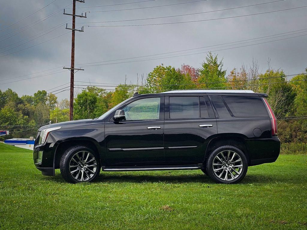 Used 2020 Cadillac Escalade Luxury w/ Escalade Sport Edition RWD image 6