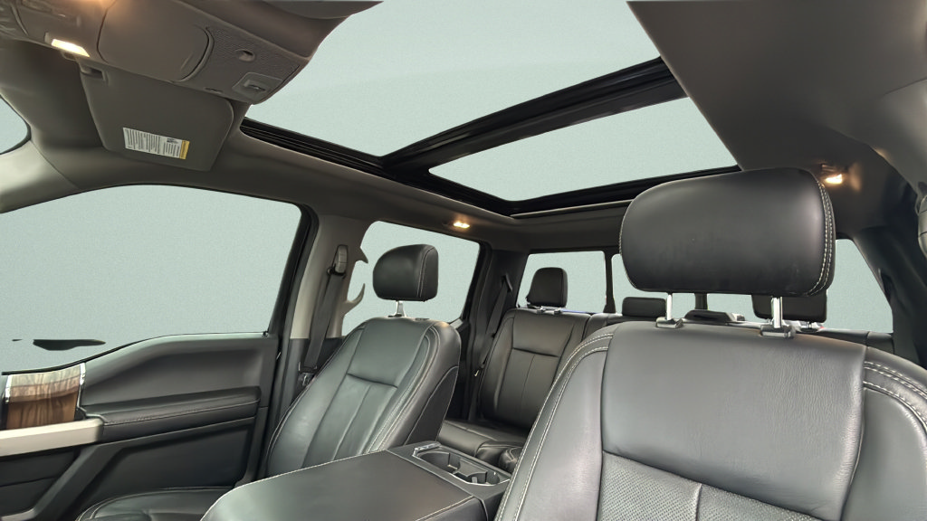 Used 2019 Ford F150 Lariat w/ Equipment Group 502A Luxury AWD/4WD image 5
