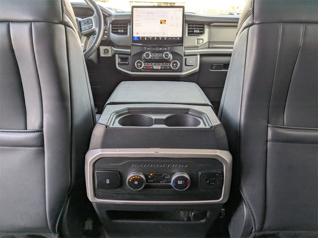 Used 2024 Ford Expedition Max XLT image 32