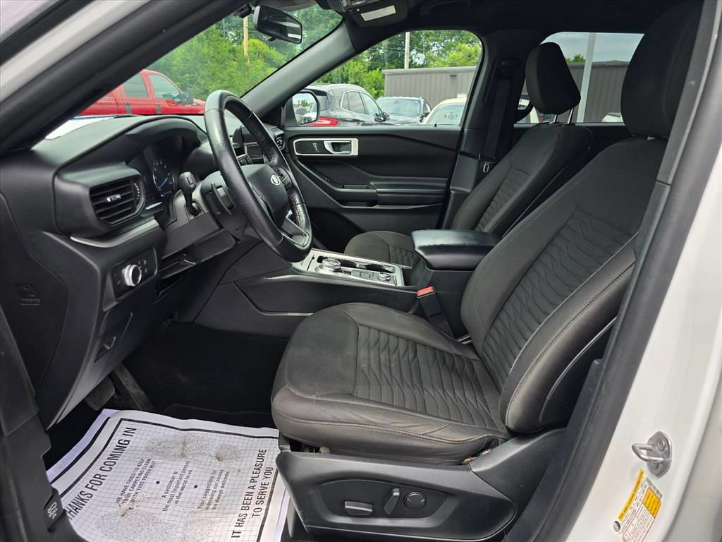 Used 2020 Ford Explorer XLT w/ Class III Trailer Tow Package AWD/4WD image 11