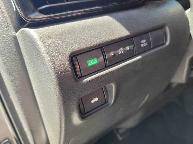 Certified 2022 Nissan Sentra SR FWD image 19