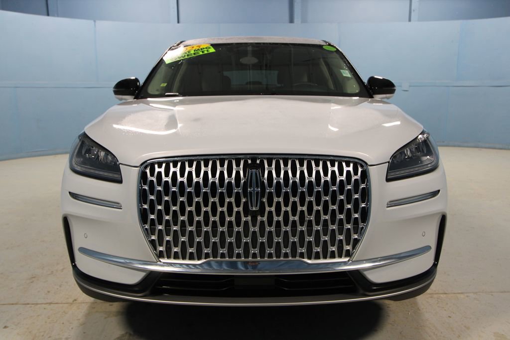 Used 2025 Lincoln Corsair AWD w/ Equipment Group 101A image 24