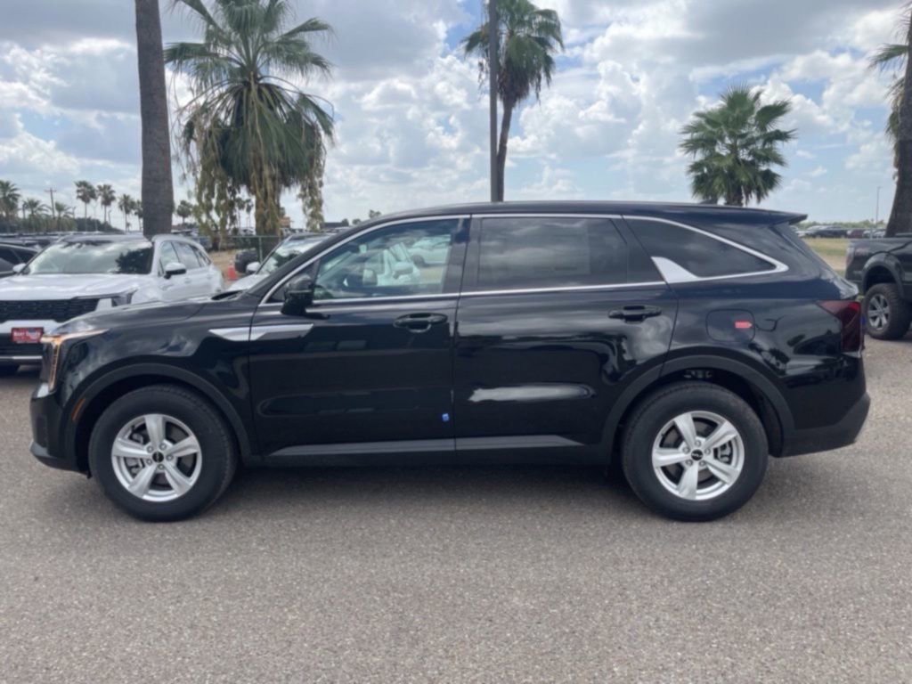 New 2026 Kia Sorento LX image 4