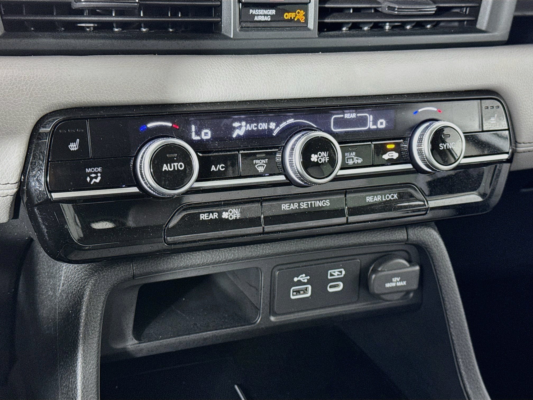 Certified 2024 Honda Pilot Touring image 16