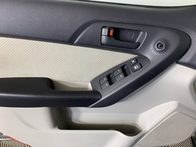 Used 2010 Kia Forte EX image 25