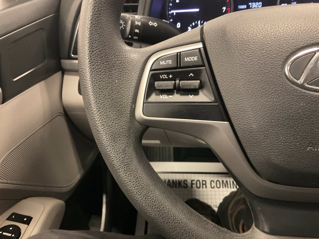 Used 2017 Hyundai Elantra SE FWD image 23