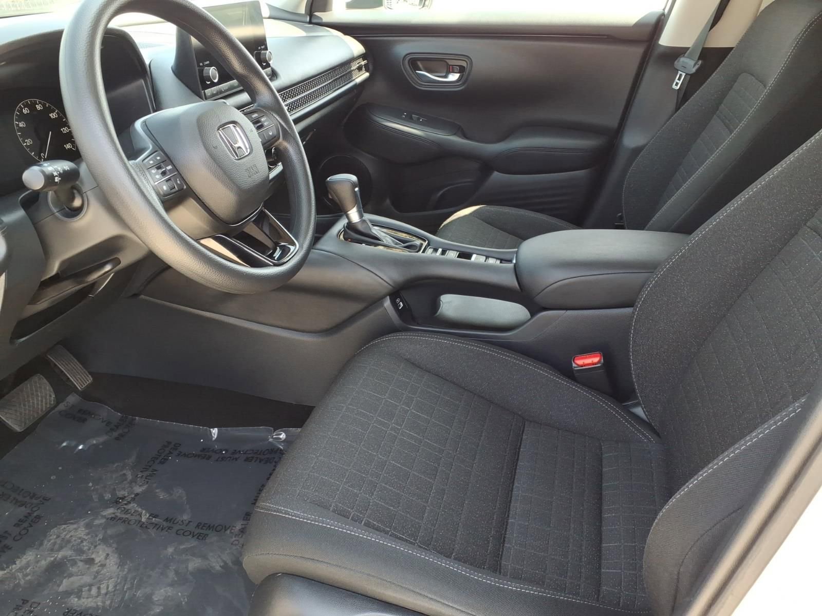 Used 2023 Honda HR-V LX image 12