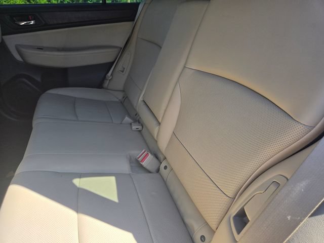 Used 2016 Subaru Outback 3.6R Limited AWD/4WD image 10