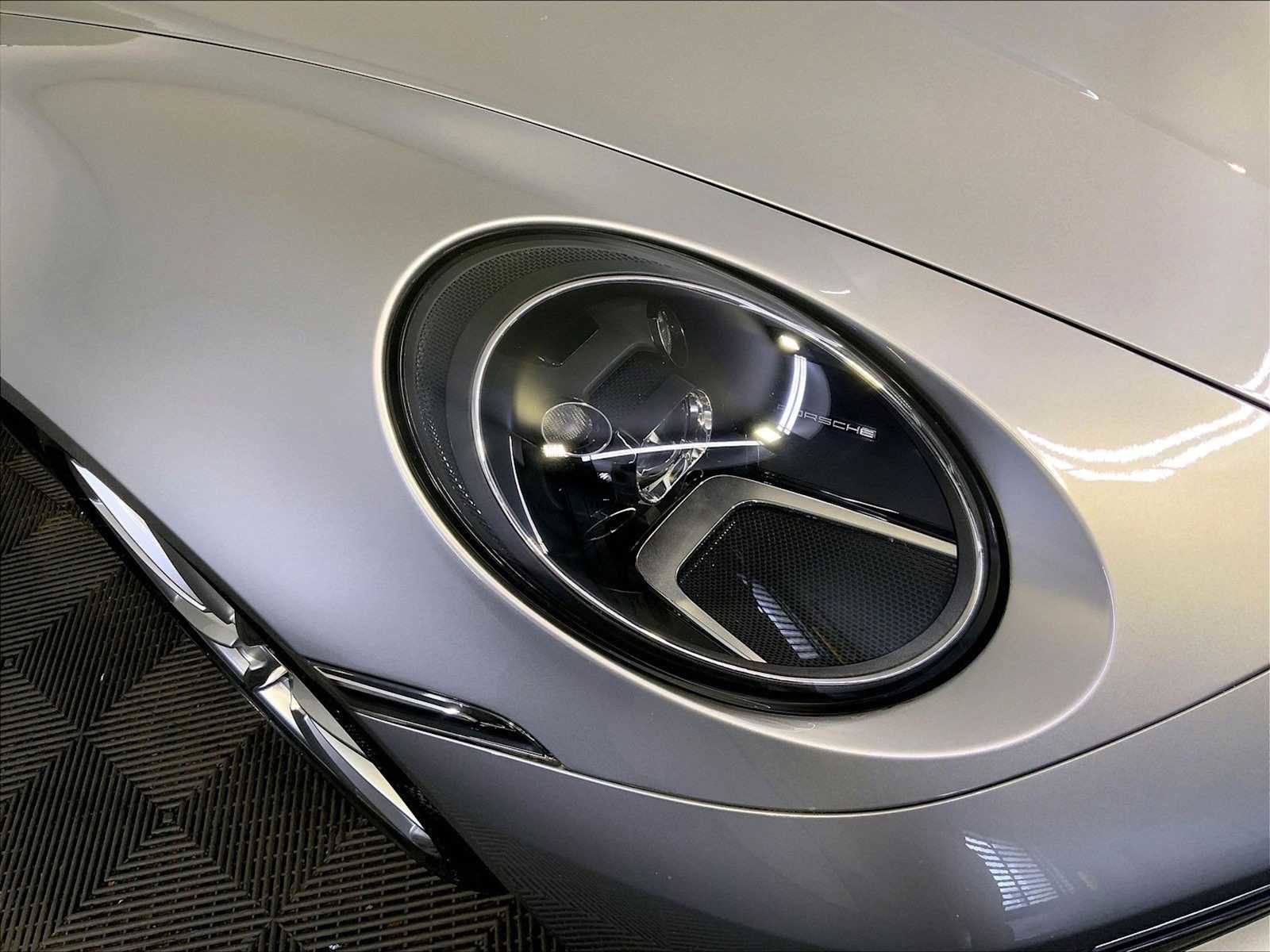 Used 2024 Porsche 911 Carrera T image 12