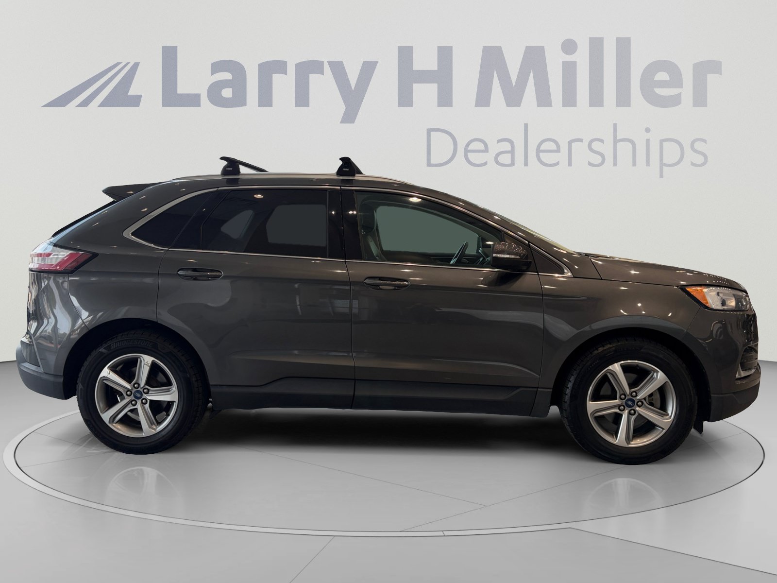 Used 2019 Ford Edge SEL w/ Equipment Group 201A FWD image 6