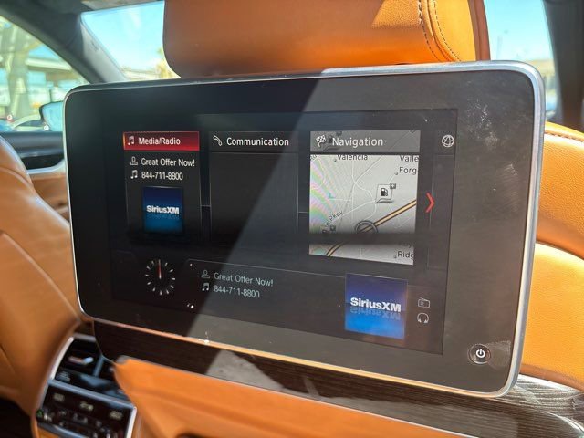Used 2018 BMW 750i RWD image 57