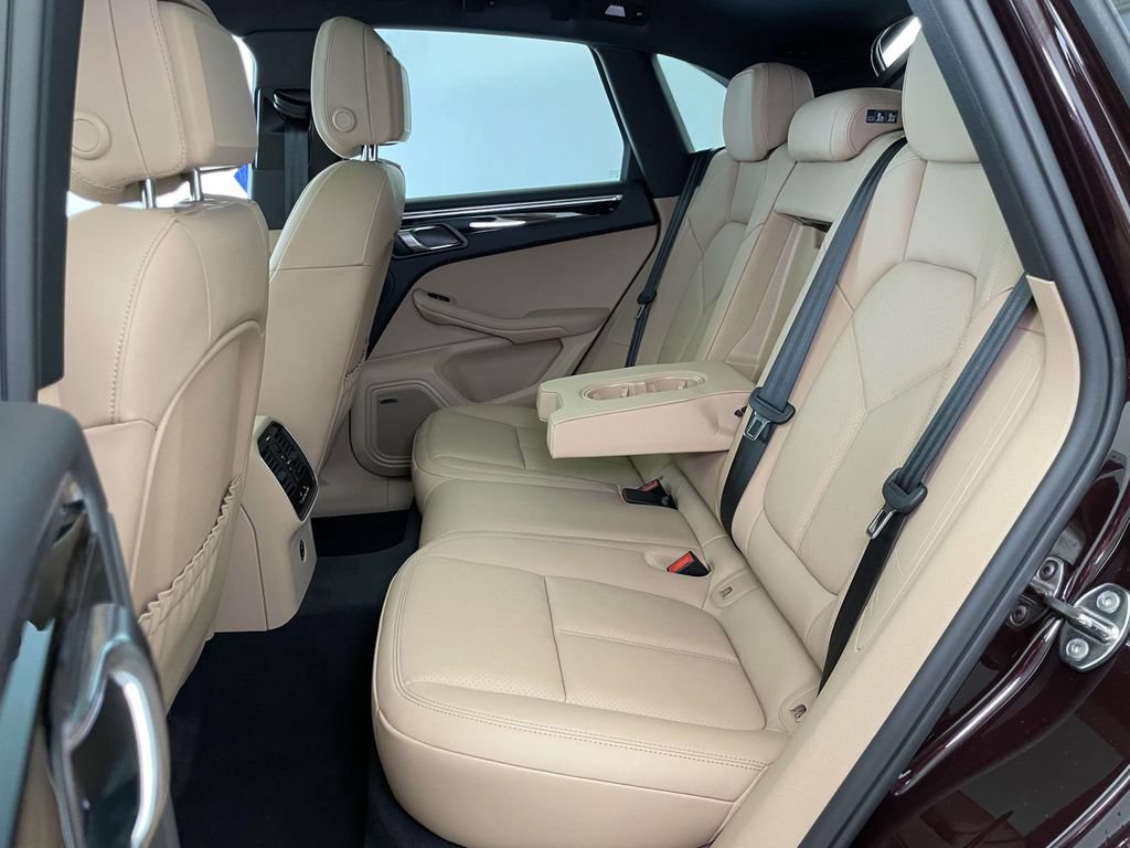 New 2026 Porsche Macan AWD/4WD image 19