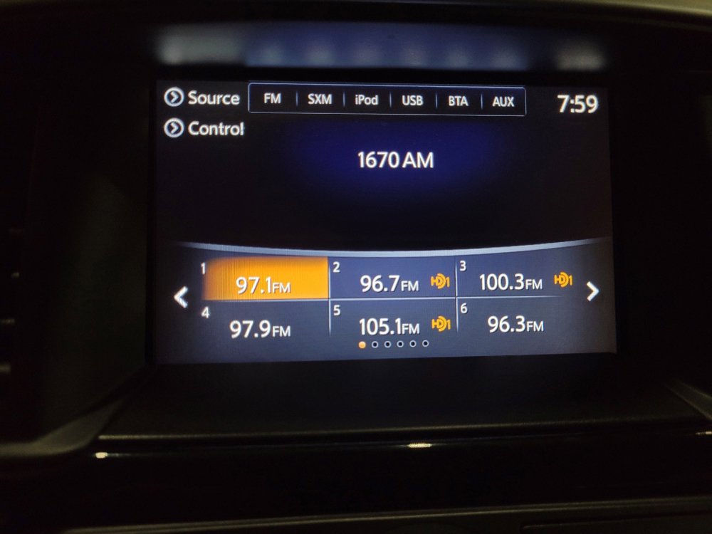 Used 2020 Nissan Pathfinder S image 25