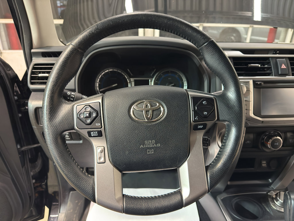 Used 2018 Toyota 4Runner SR5 Premium image 17
