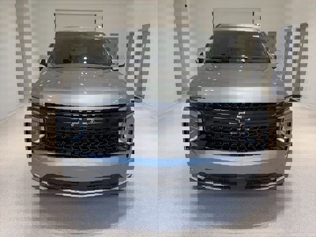 New 2026 Chevrolet Suburban Premier image 2