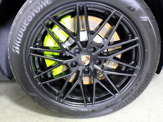 New 2026 Porsche Cayenne E-Hybrid Coupe image 12