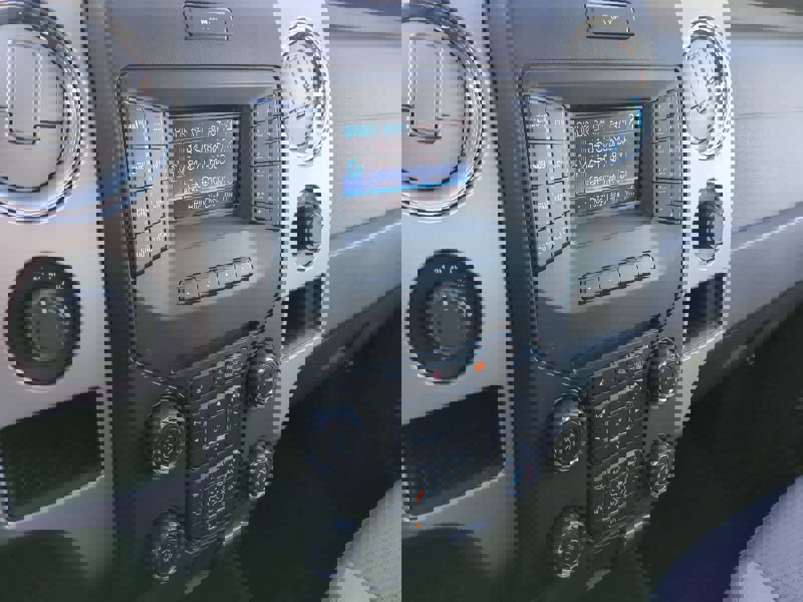 Used 2013 Ford F150 XLT w/ Mid Equipment Group image 26