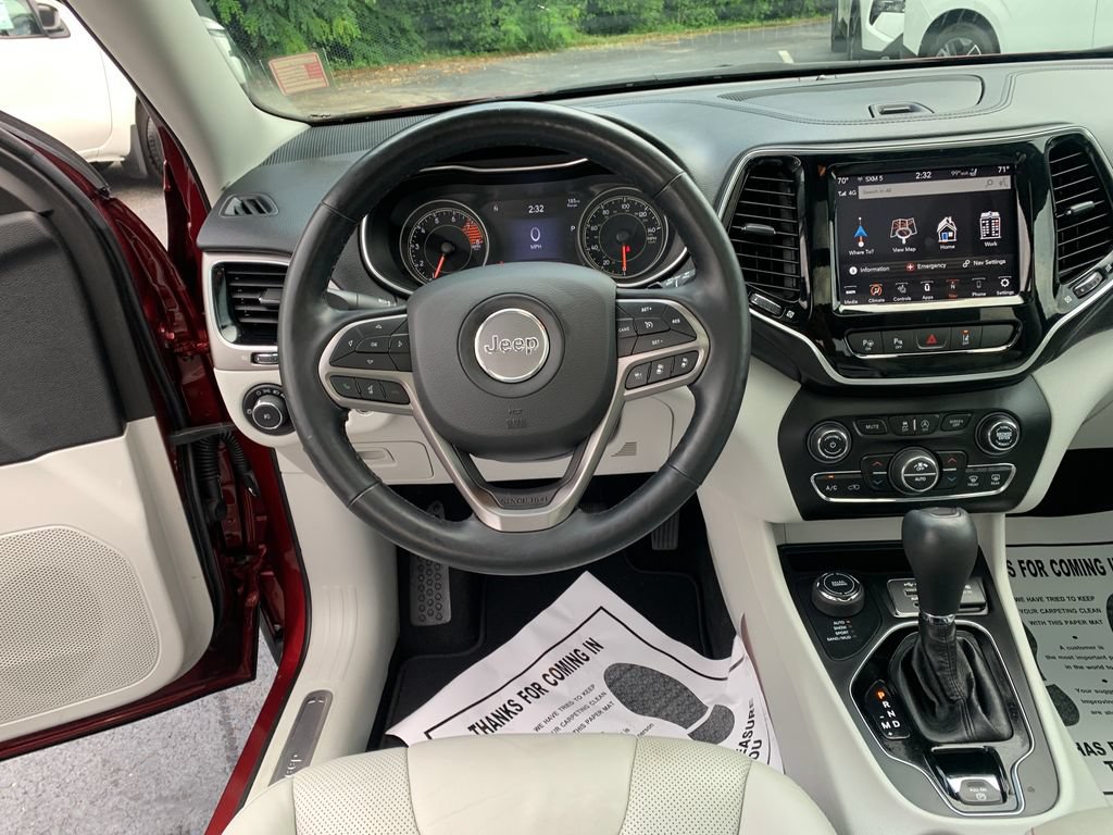 Used 2021 Jeep Cherokee Limited w/ Elite Package AWD/4WD image 24