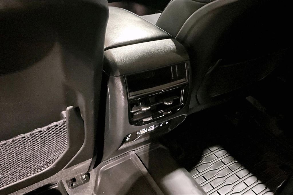 Used 2024 Jeep Grand Cherokee Trailhawk image 30