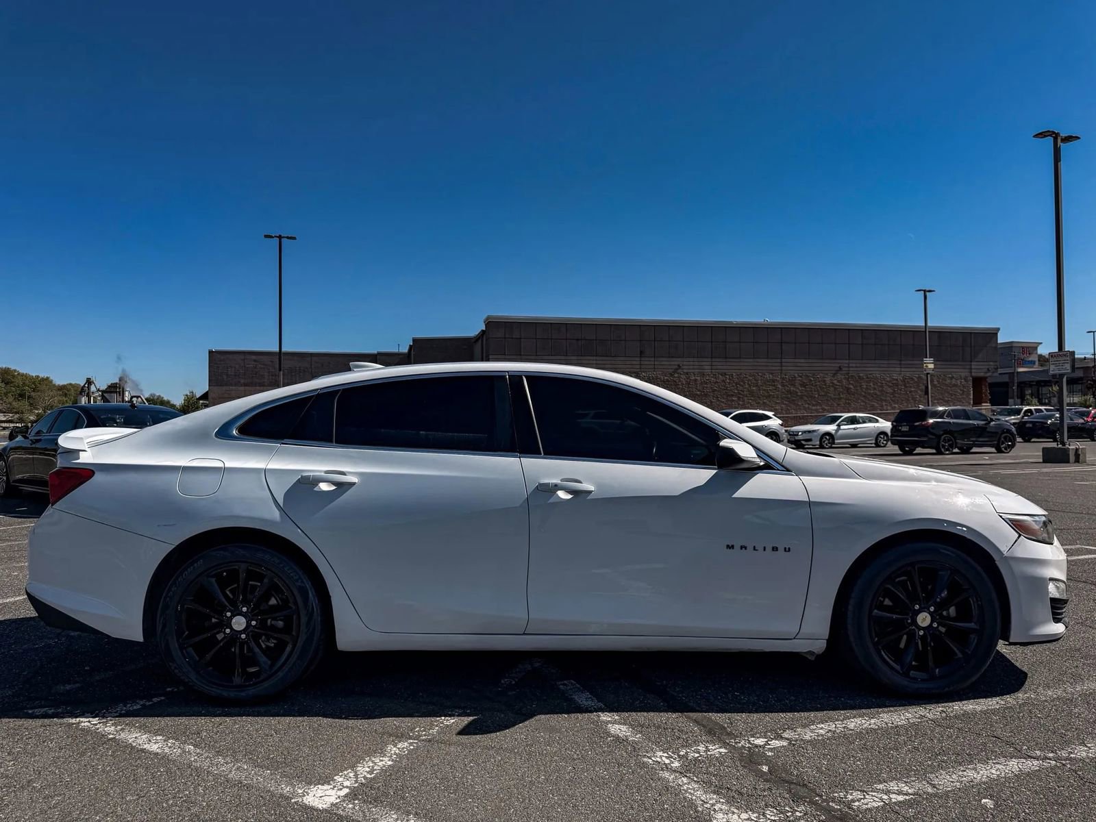 Used 2021 Chevrolet Malibu RS FWD image 9