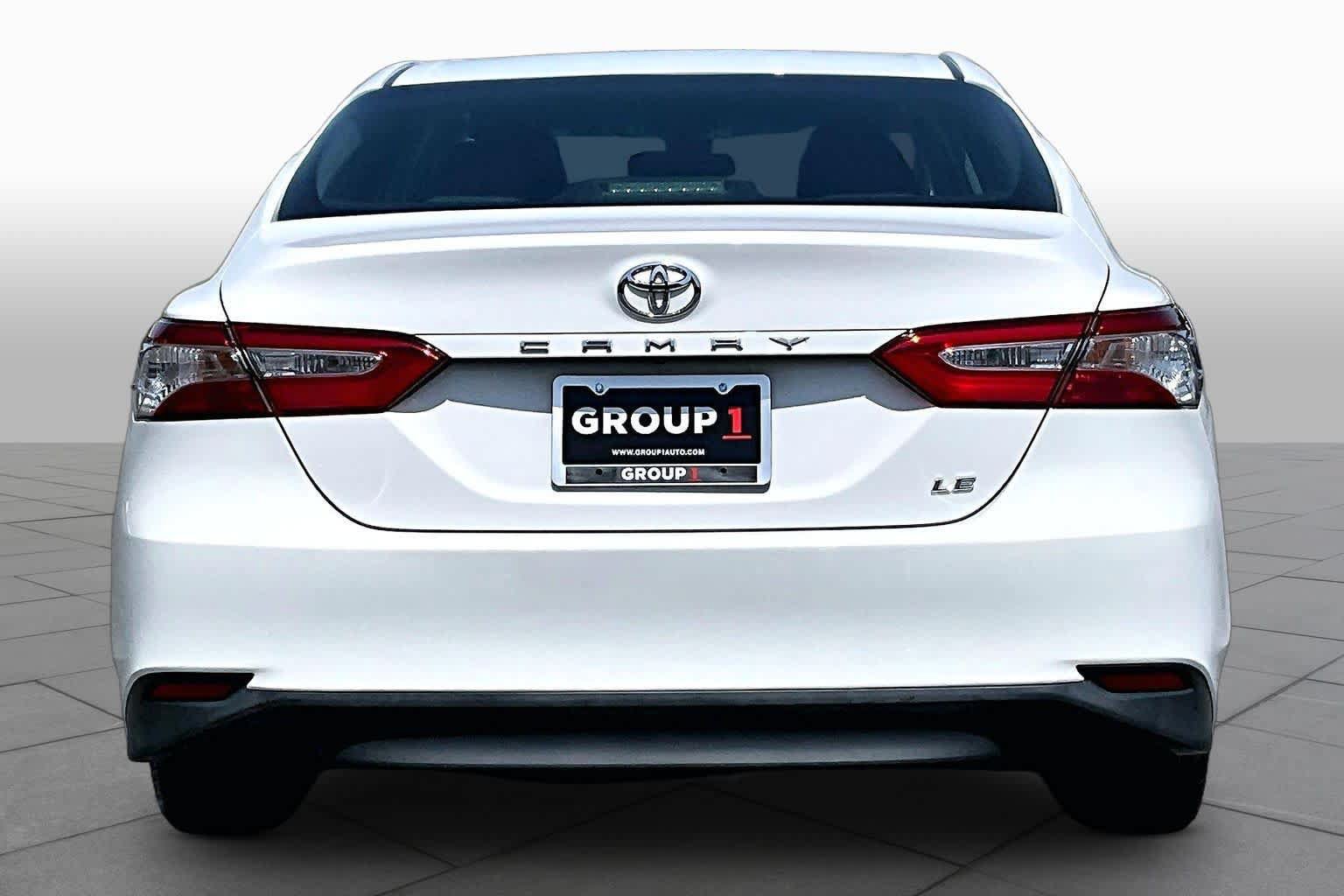 Used 2018 Toyota Camry LE FWD image 5