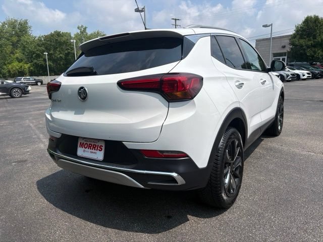 Used 2020 Buick Encore GX Essence w/ Experience Buick Package FWD image 5