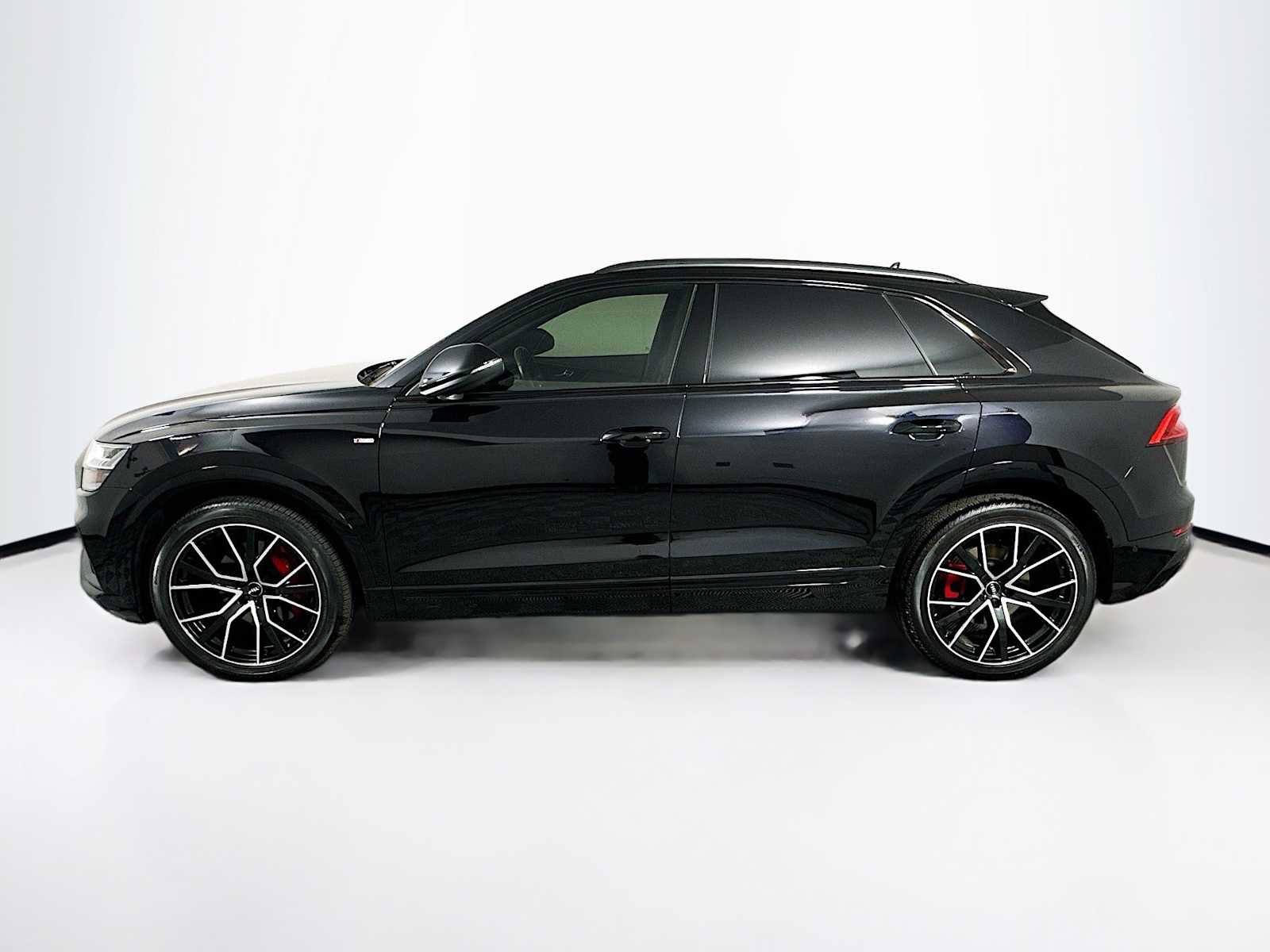 Used 2019 Audi Q8 Prestige AWD/4WD image 2