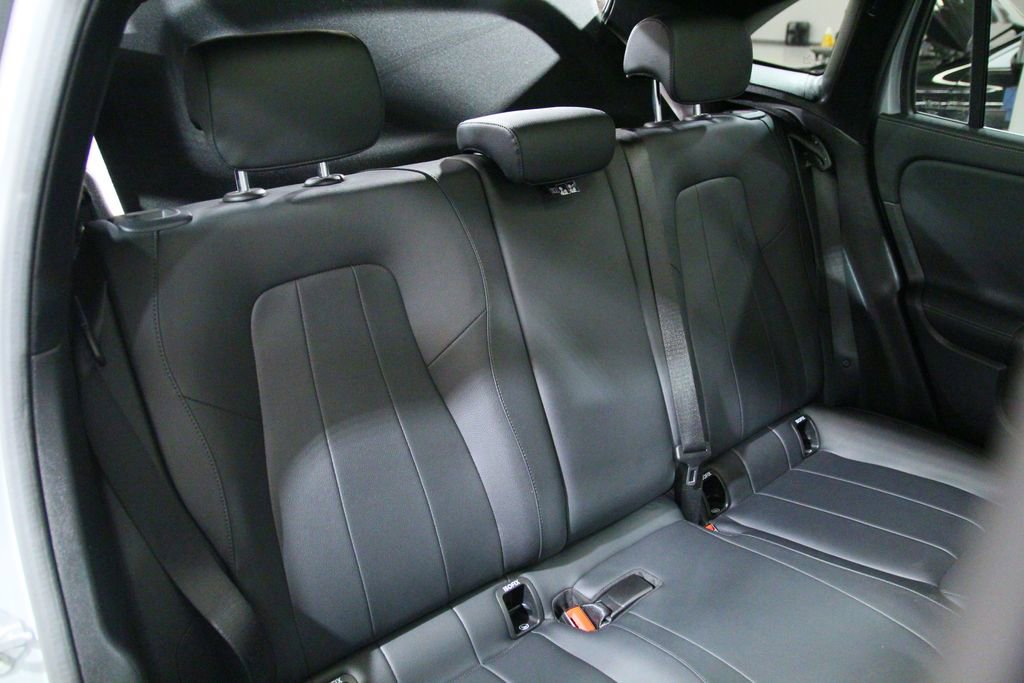 Used 2021 Mercedes-Benz GLA 250 4MATIC image 25