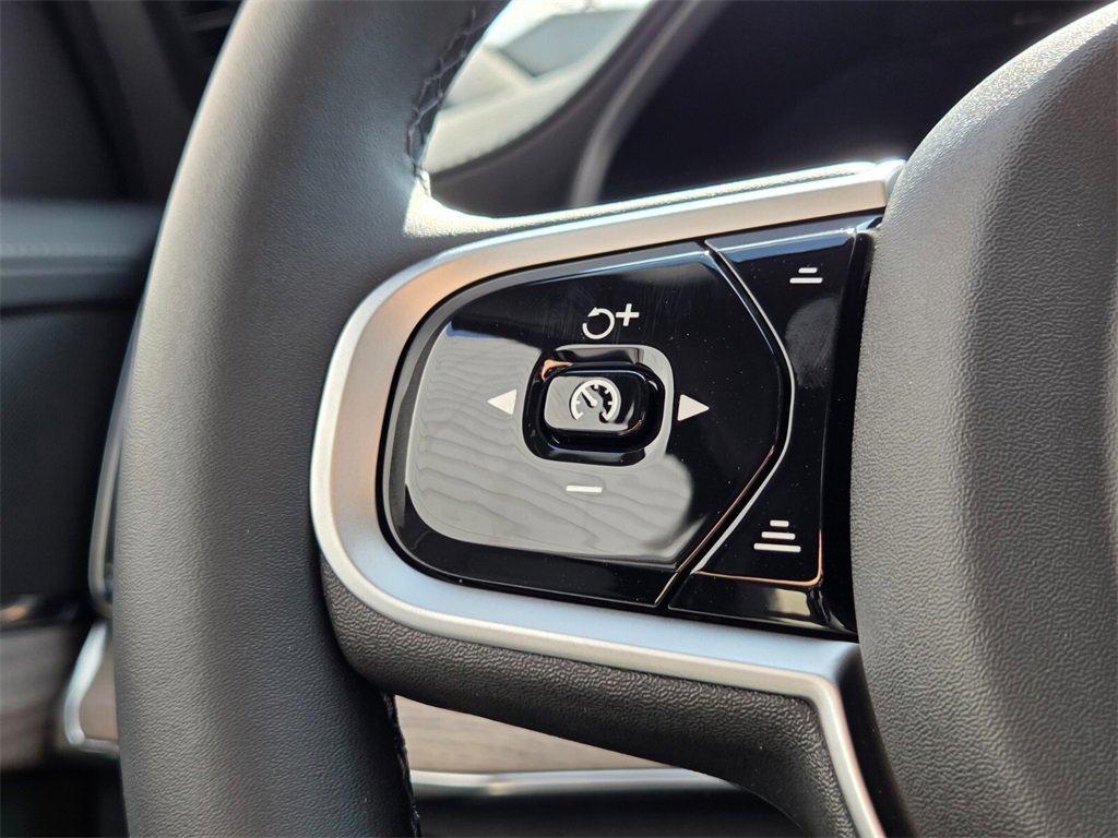New 2026 Volvo XC90 T8 Plus image 30