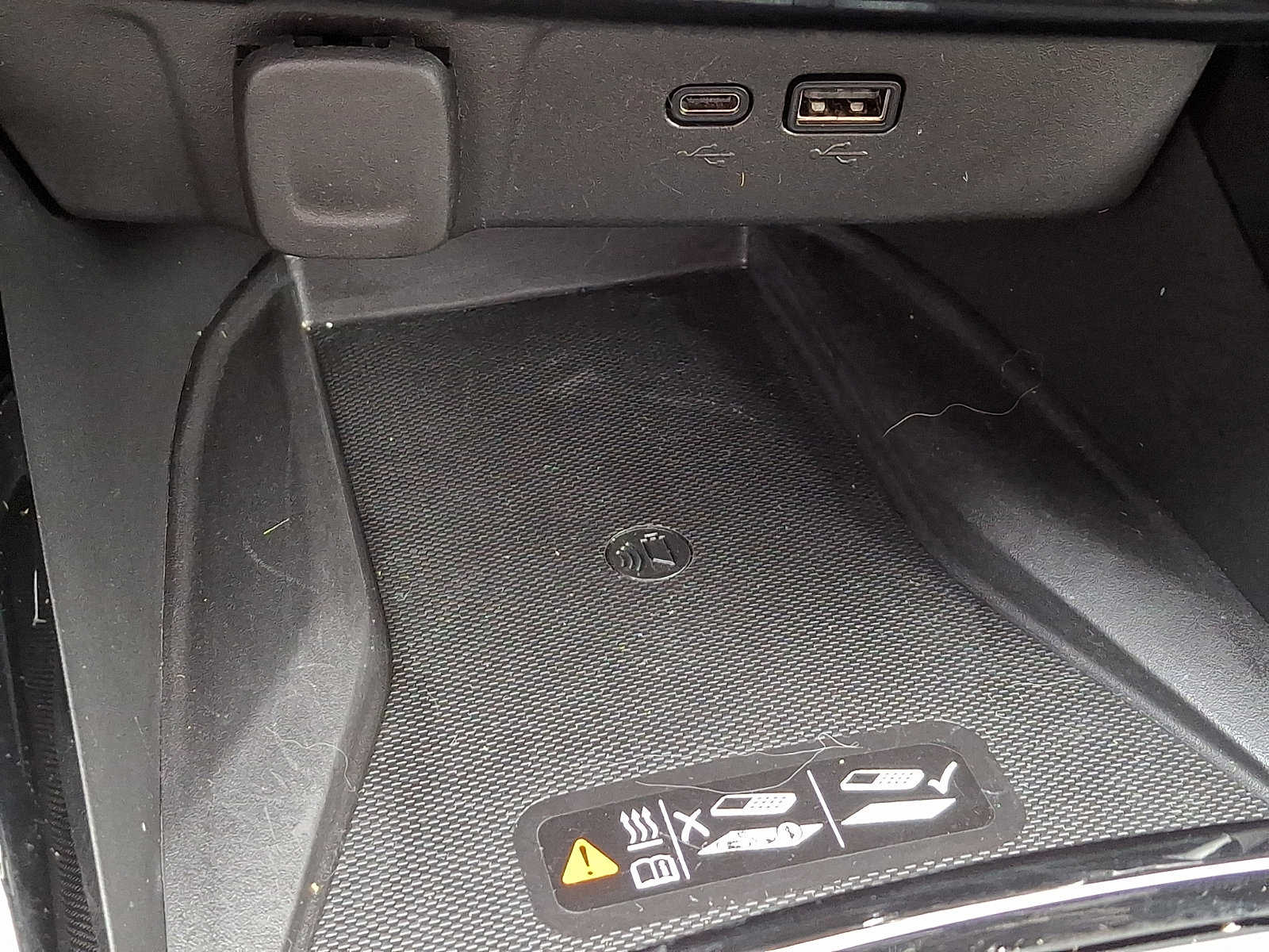 Used 2024 Chevrolet Trax RS w/ Sunroof Package image 28