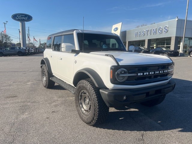 Used 2024 Ford Bronco Outer Banks image 1